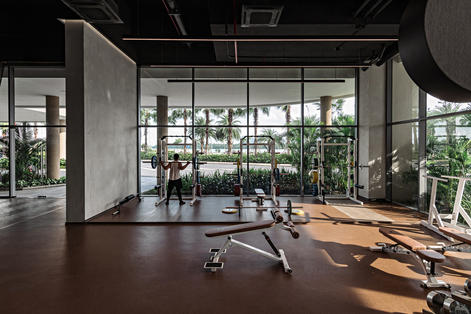 STEEL GYM - ĐẢO KIM CƯƠNG